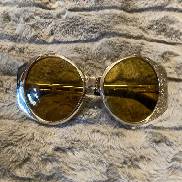 Accessories - Vintage gold metal round sunglasses approximate size 62-15 $25